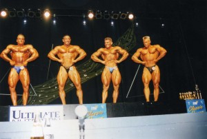 Erster Wettkampf in der Männerklasse III 1998, Achim ganz rechts mit einem Wettkampfgewicht von ca. 83 kg